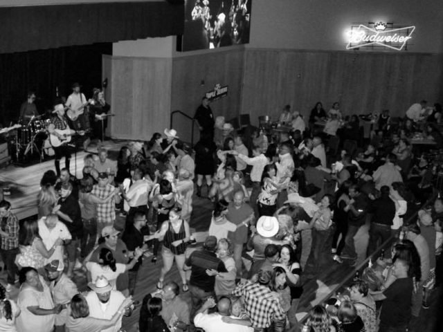 40086255_2075704092693914_8631368815814377472_n